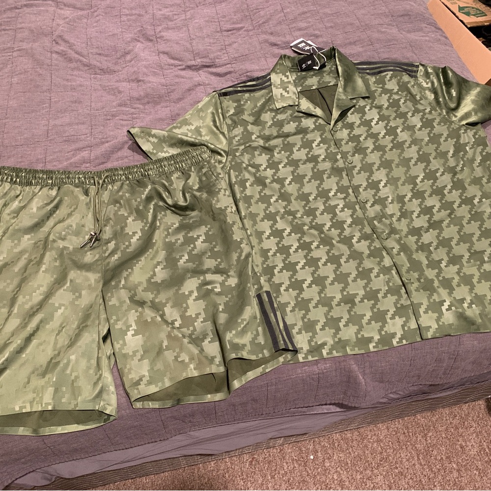 *SOLD* ADIDAS X IVY PARK — The Ivy League Collection